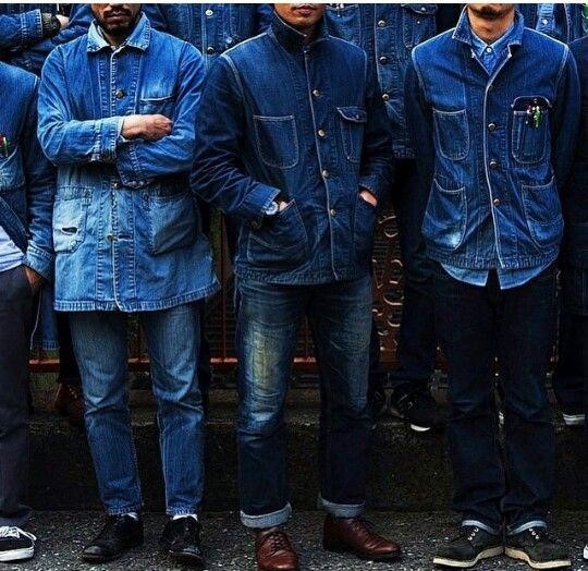 全丹寧系列穿搭: 丹寧厚磅襯衫搭牛仔直筒褲配黑皮鞋或咖啡色皮鞋